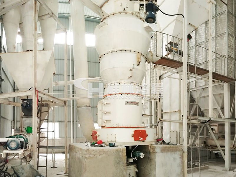 輥磨立式磨粉機(jī)種類一:雷蒙磨粉機(jī) 輥磨立式磨粉機(jī)種類一:雷蒙磨粉機(jī)