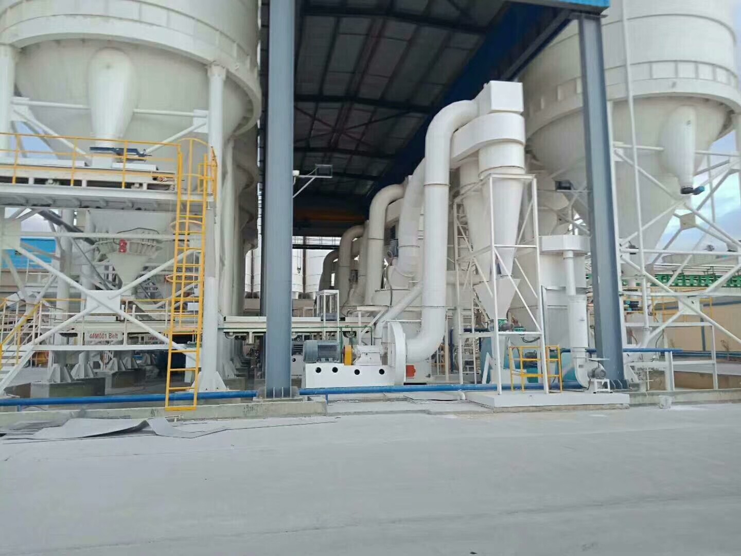 生產(chǎn)活性炭磨機HLMX超細(xì)立式磨粉機 生產(chǎn)活性炭磨機HLMX超細(xì)立式磨粉機